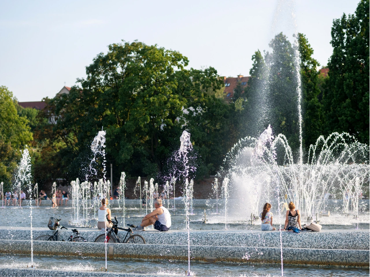Spettacolo serale di luci e acqua al Parco Multimediale delle Fontane di Varsavia